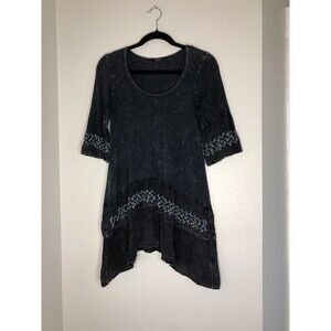 Boutique Vintage Inspired Long Sleeve Embroidered Hem Asymmetrical Acid Washed
